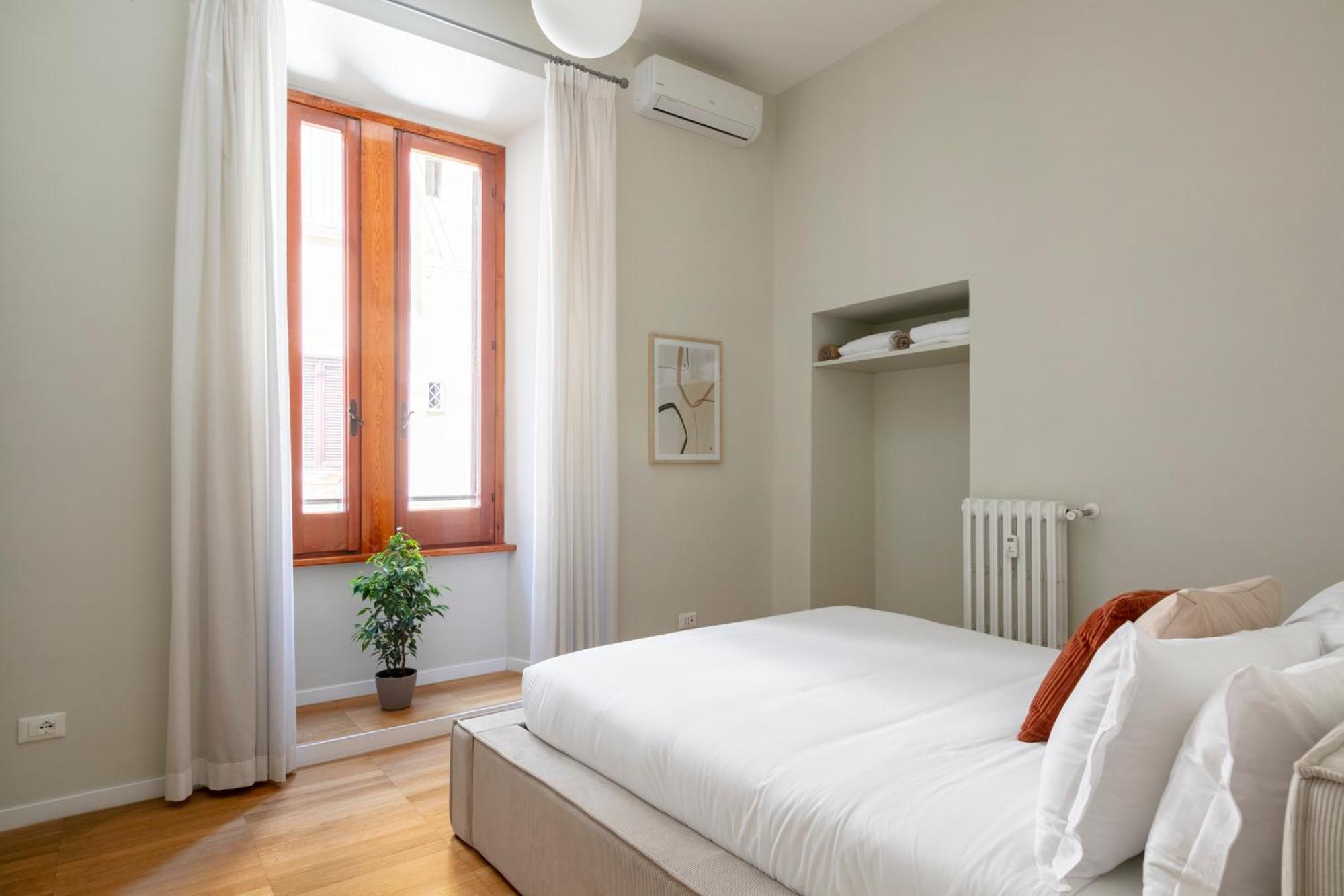 Casa Gracchi By Hili