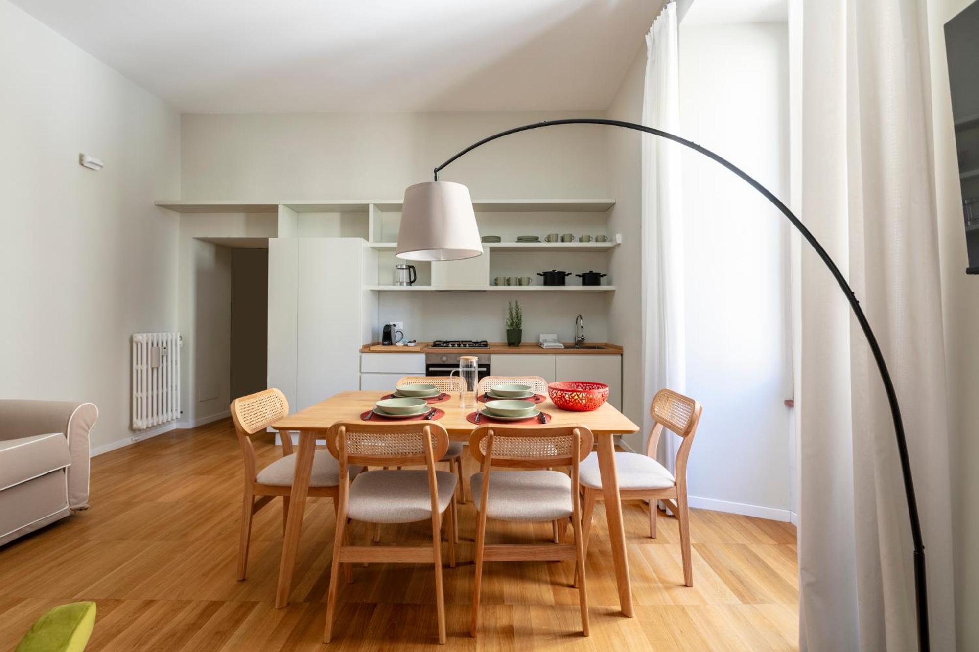 Apartment Casa Gracchi By Hili Rom